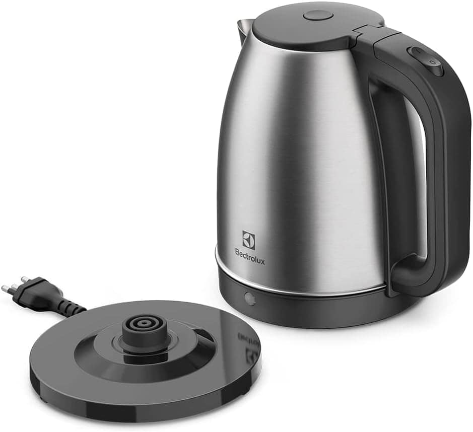 Chaleira Elétrica EEK10 com 1200W de Potência, 1,8 Litros na Cor Inox Electrolux - Miniatura 3